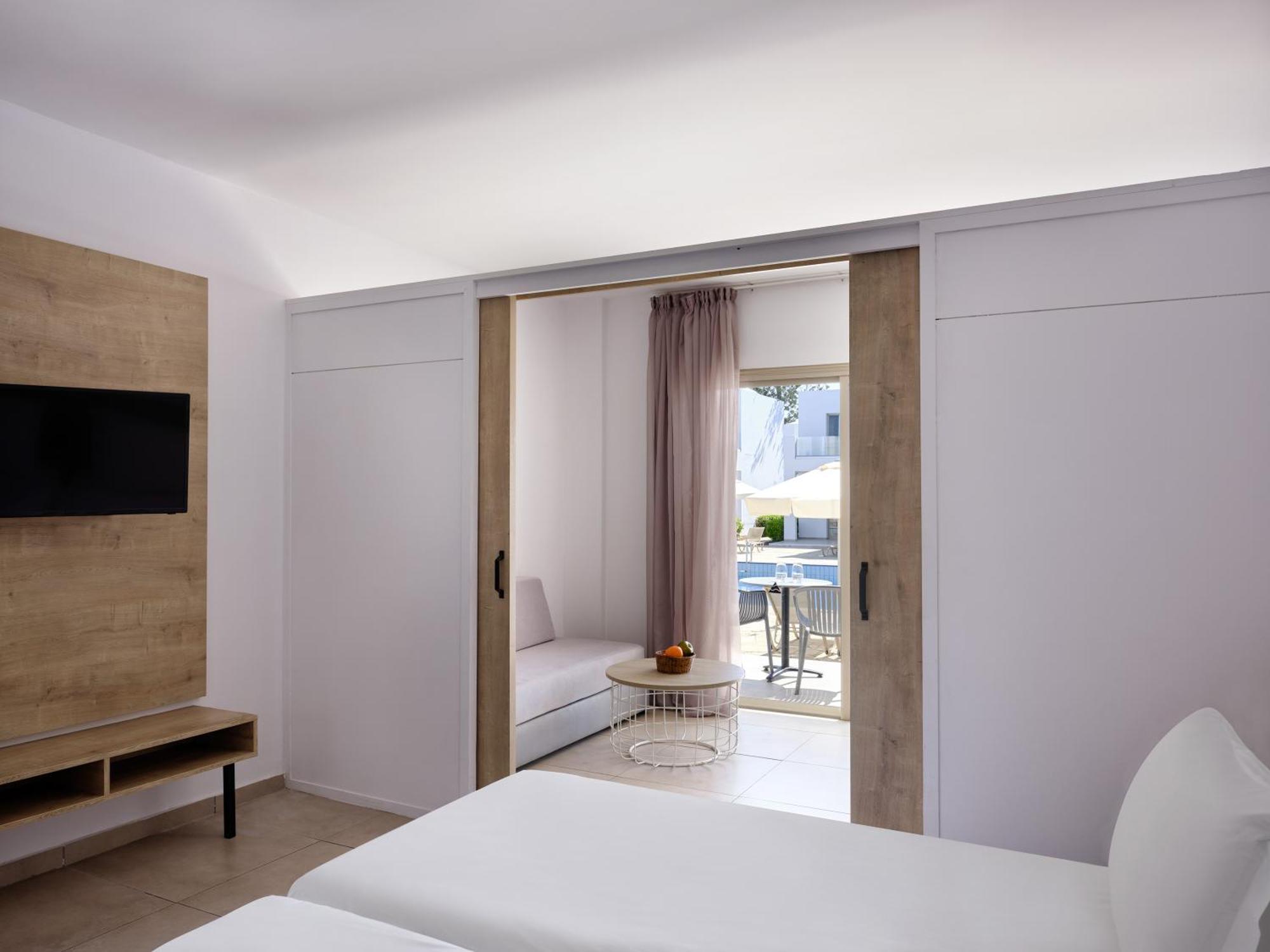 Atlantica Panthea Resort Ayia Napa Bagian luar foto