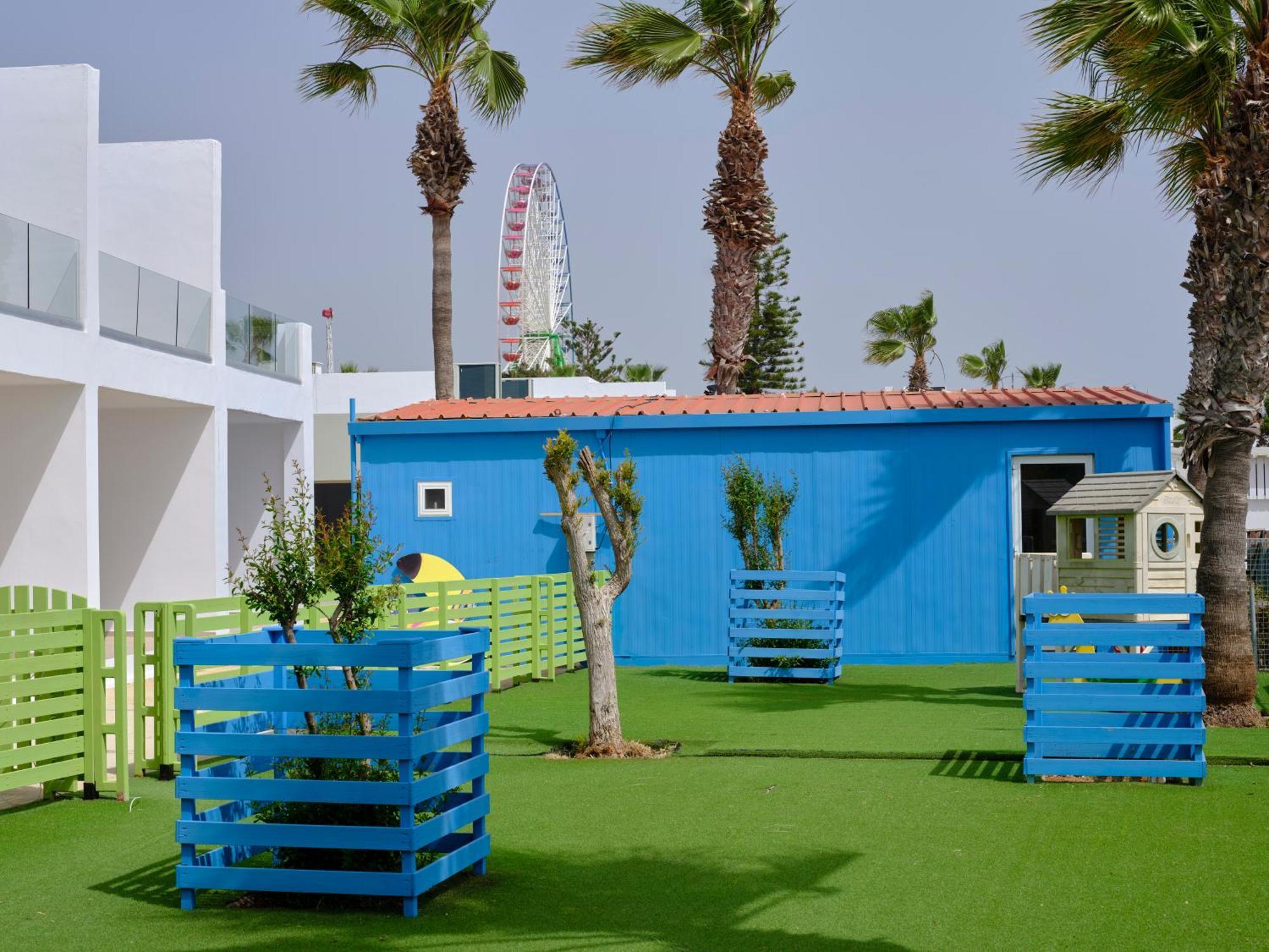 Atlantica Panthea Resort Ayia Napa Bagian luar foto