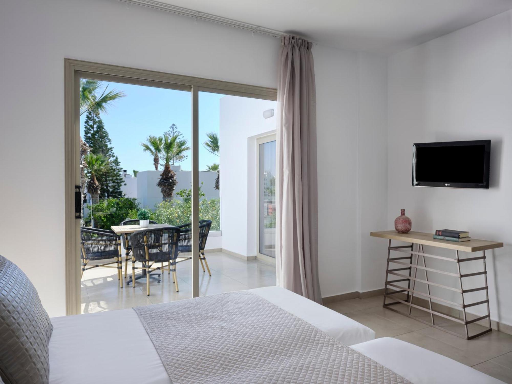 Atlantica Panthea Resort Ayia Napa Bagian luar foto
