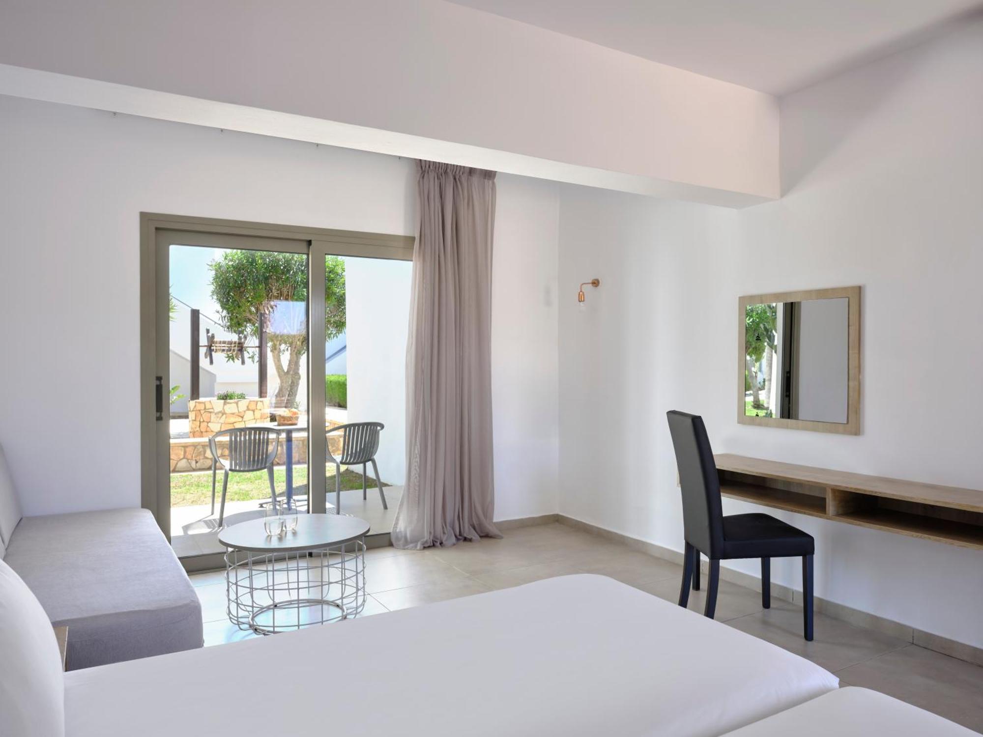 Atlantica Panthea Resort Ayia Napa Bagian luar foto