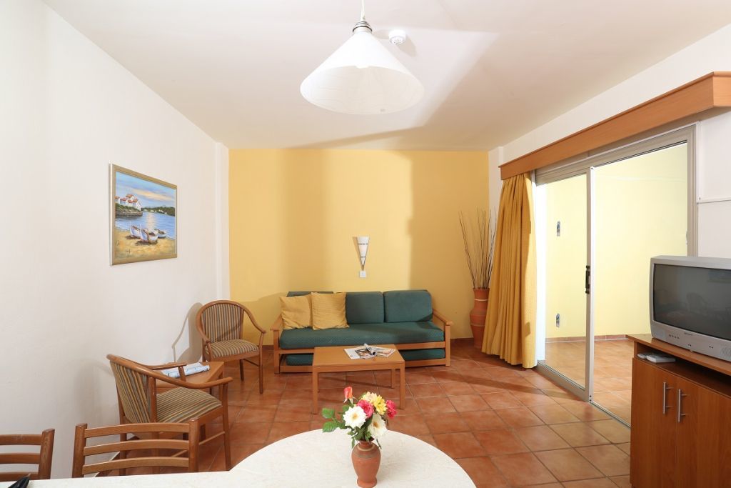 Atlantica Panthea Resort Ayia Napa Bagian luar foto