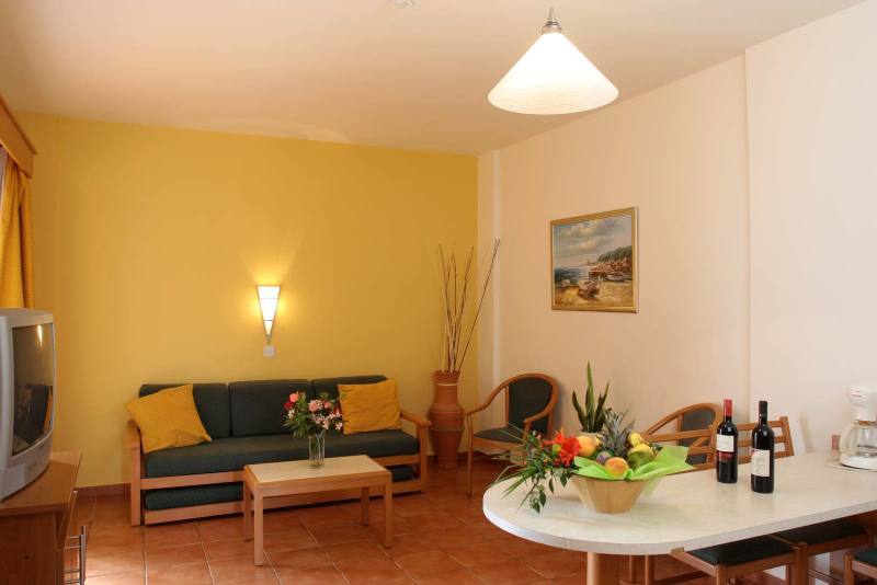 Atlantica Panthea Resort Ayia Napa Bagian luar foto